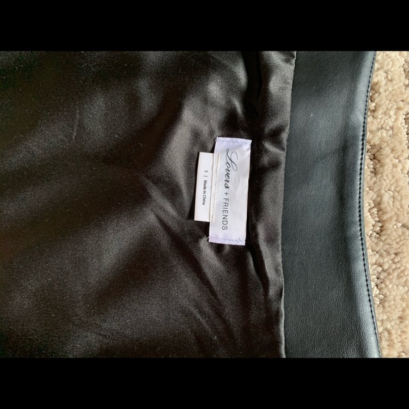 Lovers + friends black zip up mini skirt. - Picture 4 of 4